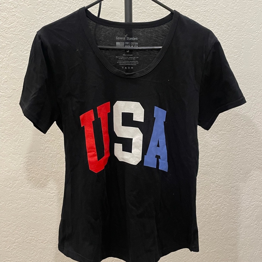 Women’s Small USA Shirt